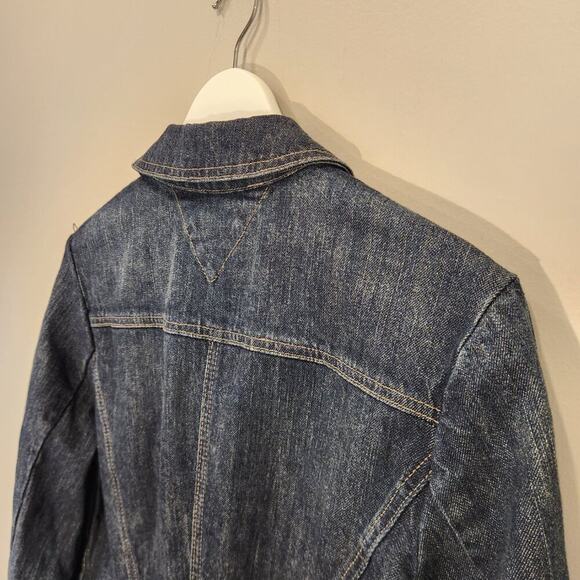 Tommy Hilfiger Jean Jacket Classic Style Preppy Fall Denim Layering - Size M - Picture 5 of 10